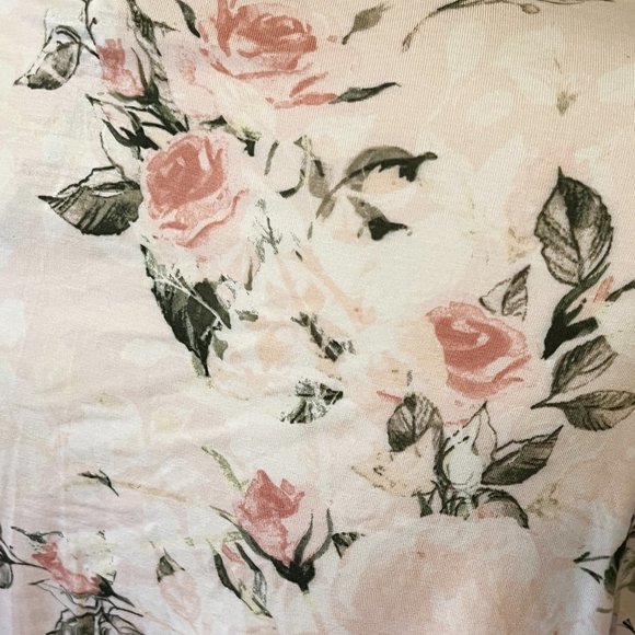 Pink Rose Robe - Picture 5 of 6